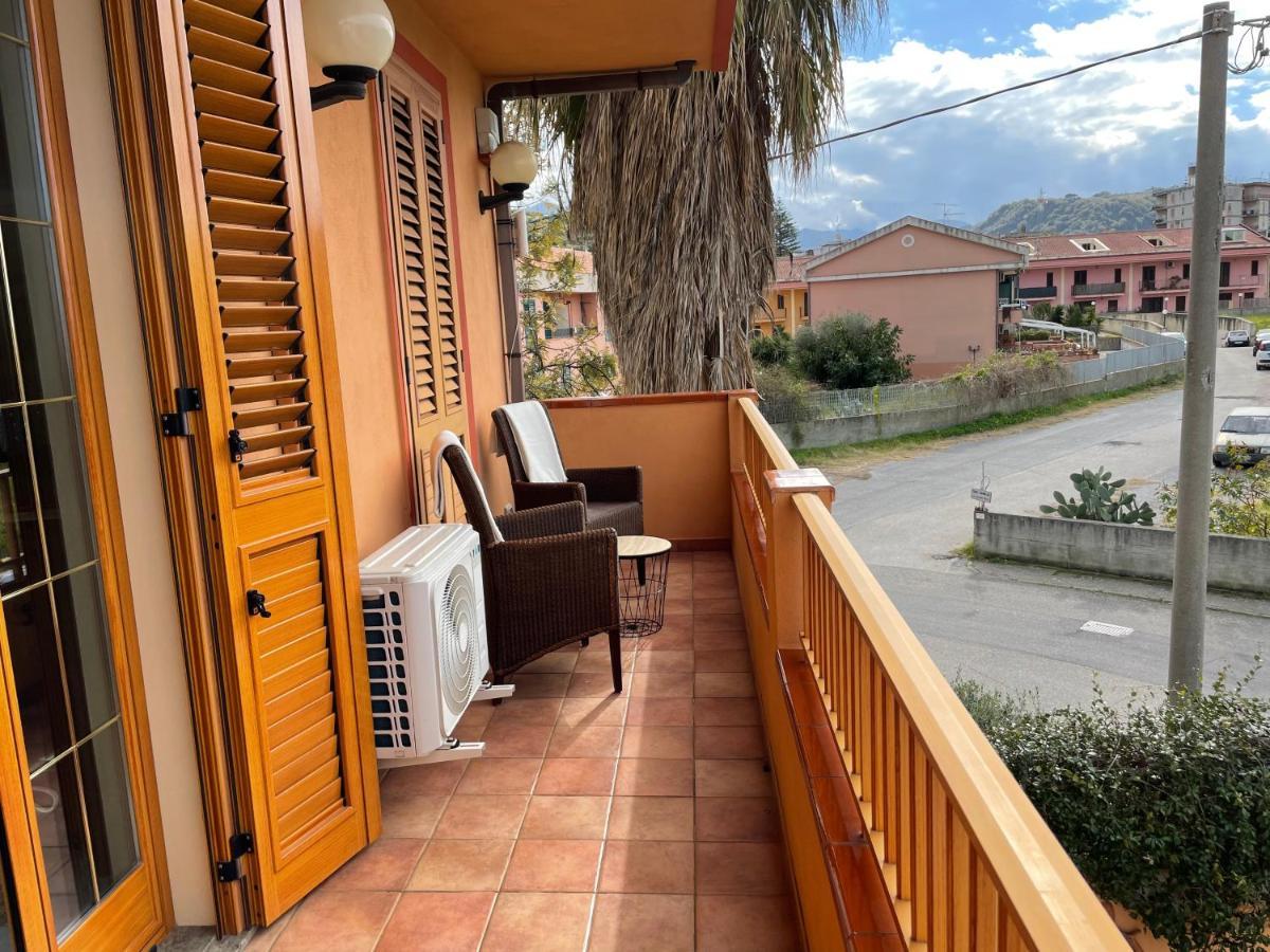 Residence Don Turi Villafranca Tirrena Ngoại thất bức ảnh